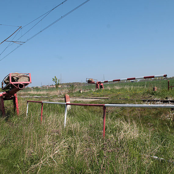 Mieszkacy nie przejad przez tory?