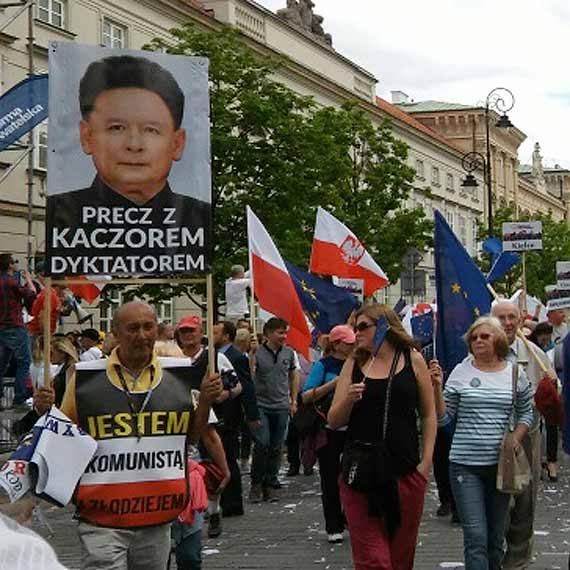 Cała Polska na marszu KOD-u
