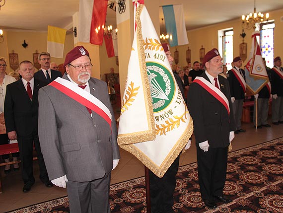 Bordowe berety znowu na ulicach Dziwnowa