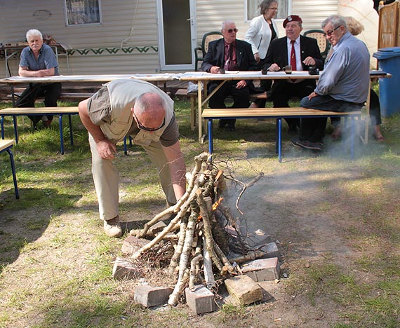Bordowe berety znowu na ulicach Dziwnowa
