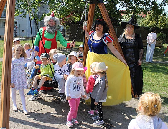 „Zaczarowane jabłuszka” w Przedszkolu „Morskie Skarby”