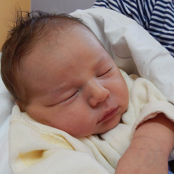 Setne dziecko urodzio si w kamieskim szpitalu! Maa Alicja przysza na wiat 7 maja!