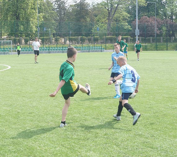 Poznalimy Mistrzw Regionu B w Mini Pice Nonej Dziewczt i Chopcw w ramach Igrzysk Modziey Szkolnej 2015/2016