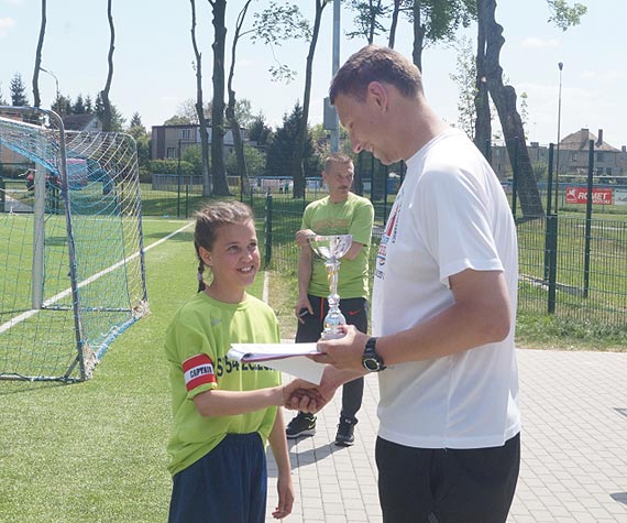 Poznalimy Mistrzw Regionu B w Mini Pice Nonej Dziewczt i Chopcw w ramach Igrzysk Modziey Szkolnej 2015/2016