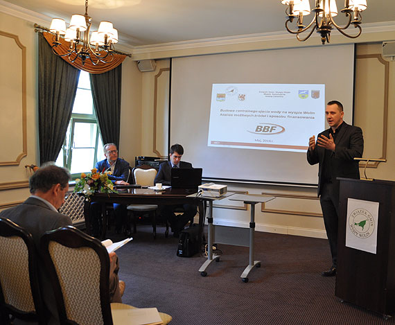 Kolejny etap inwestycji prowadzonej przez Zwizek Gmin Wyspy Wolin pn. Budowa centralnego ujcia wody na wyspie Wolin