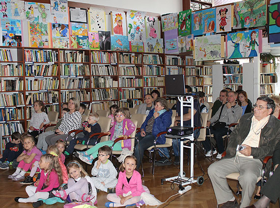 Finał konkursu plastycznego " Wielki artysta może objawić się w każdym " w bibliotece w Międzyzdrojach