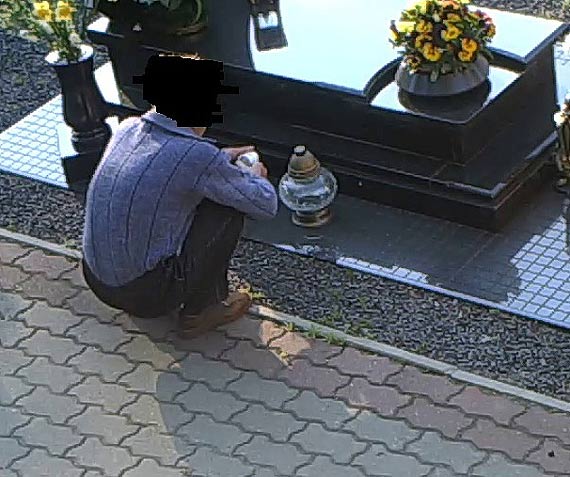 60-latek został złapany gdy ograbiał grób! Grozi mu teraz nawet do 8 lat więzienia!