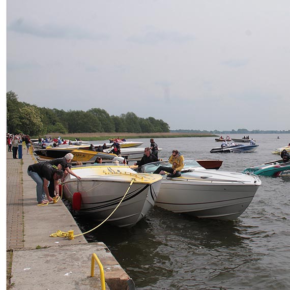odzie motorowe warte dwa lub trzy auta Porsche robiy na kadym due wraenie