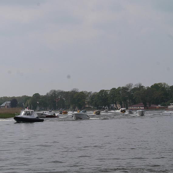 odzie motorowe warte dwa lub trzy auta Porsche robiy na kadym due wraenie