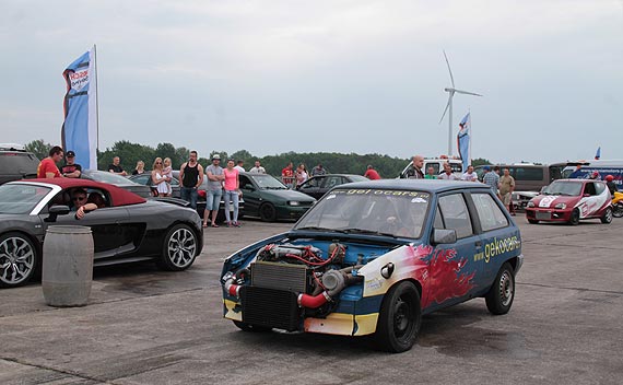 Mistrz wiata w jedzie po lodzie ciga si w niatowie