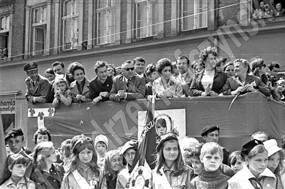 Czarno-biay Dzie Dziecka z Panem Andrzejem, czyli 1 czerwca ponad 50 lat temu!