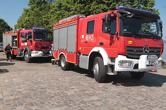 Trwa akcja poszukiwawcza na Zalewie Kamieskim w okolicy mola w Kamieniu Pomorskim