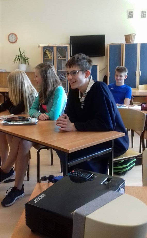 Prosz wsta! Sd idzie!