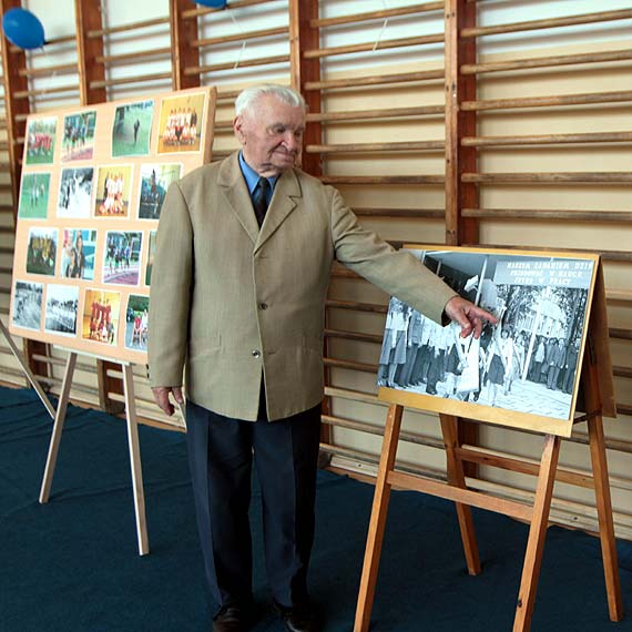 Pidziesit lat mino...