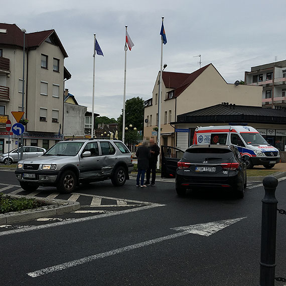 Stuczka w centrum Midzyzdrojw. Kierowca opla wjecha w hyundaia 