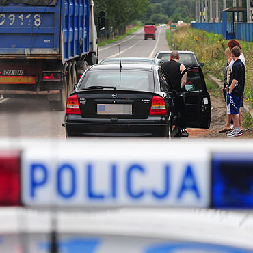 Troszyn: Trzy auta wpad�y na siebie