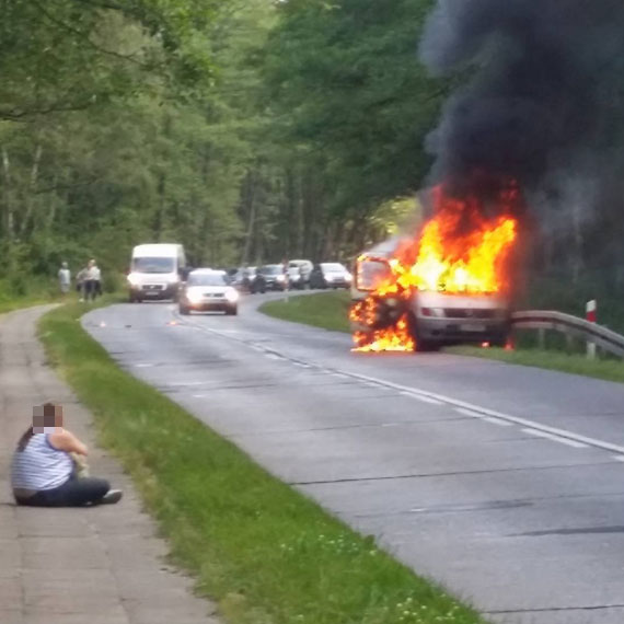 Poar na 102. Mercedes w pomieniach! 