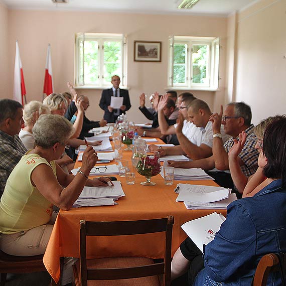 Krzysztof Atras wjt Gminy wierzno otrzyma absolutorium za 2015 rok 