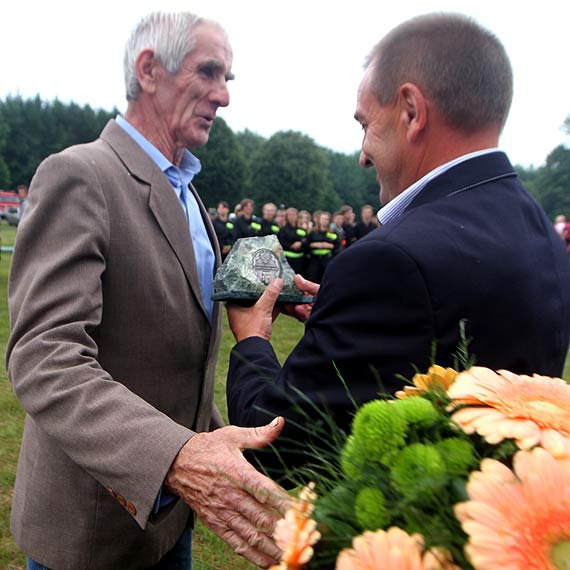 Stanisław Toboła z Kalenia uhonorowany Szmaragdem Ziemi Świerznowskiej