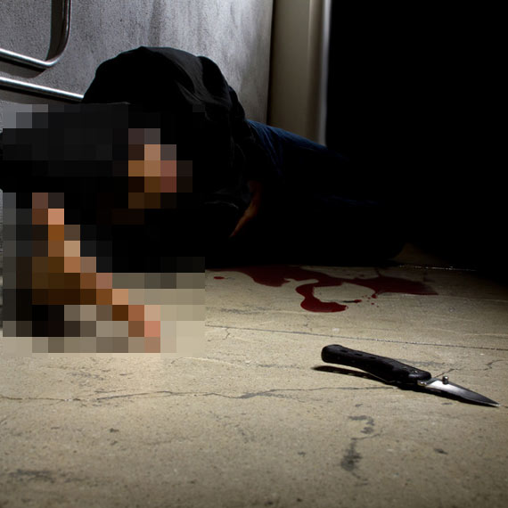 W Midzyzdrojach wbili 24-latkowi n w nog, a nastpnie uderzyli go motkiem w gow! Policja potwierdza i nie komentuje