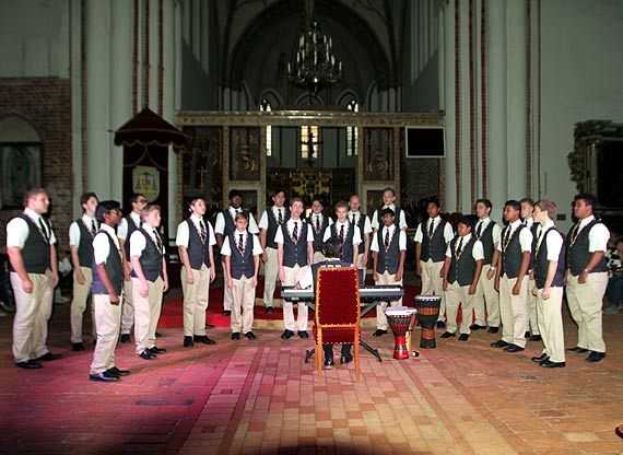 Clifton College Choir z Republiki Poudniowej Afryki podbi serca suchaczy pitkowego koncertu