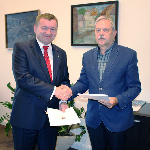 LGD podpisaa umow. Wsparcie trafi do mieszkacw gmin: Wolina, Golczewa, wierzna, Midzyzdrojw, Dziwnowa i Kamienia Pomorskiego