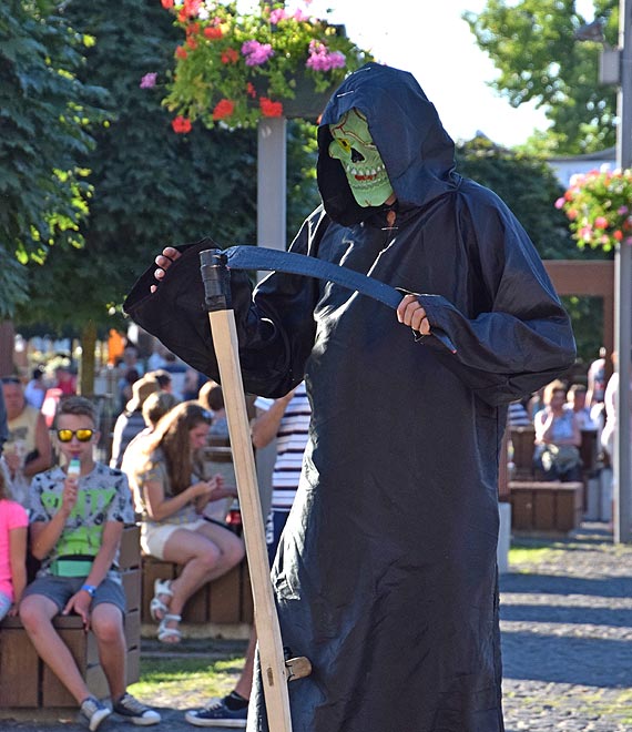 Gdy pirat spotka Shreka, nawet kosa im nie straszna, czyli różności na międzyzdrojskiej promenadzie