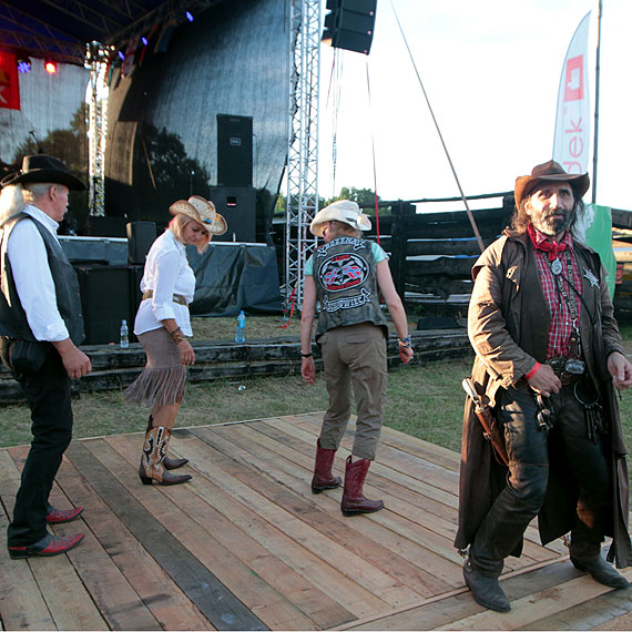 Kowboje i Indianie przybyli na 19. Western Piknik w Suominie