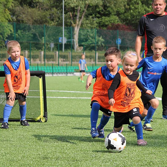 Nabór rocznika 2012/2011 do sekcji piłkarskiej Gryfa! Zapraszamy na pokazowy trening!