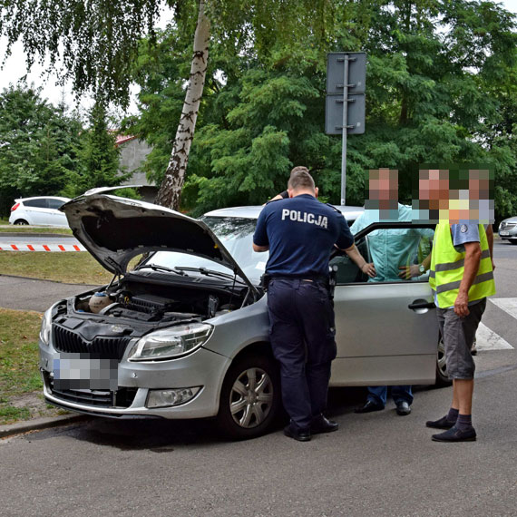 W Midzyzdrojach kierowca skody si zagapi i z caym impetem uderzy w renault! 