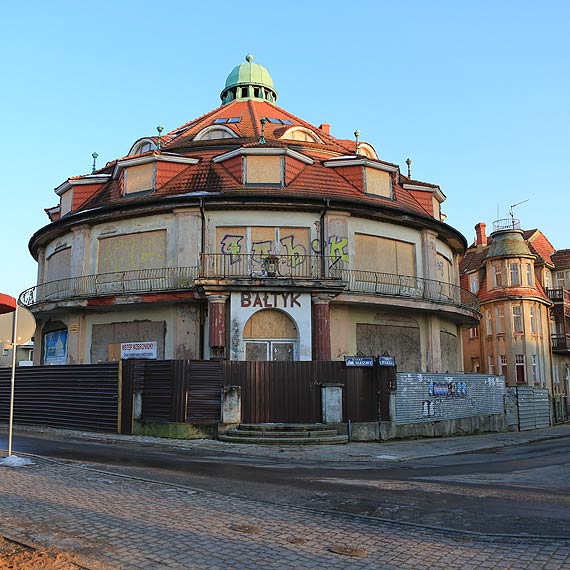 Trzecie podejcie do sprzeday hotelu 