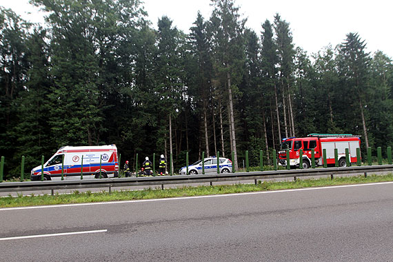 Na trjce dachowaa osobwka. 1 osoba poszkodowana