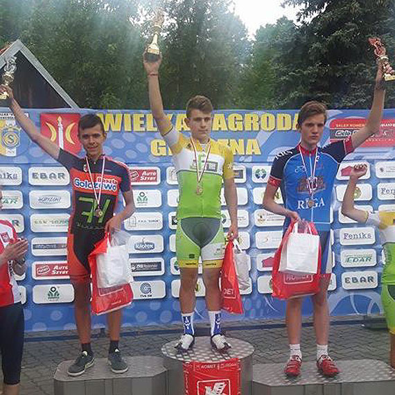 Kolarze Baszty Golczewo w midzynarodowym towarzystwie przemknli ulicami Grudzidza