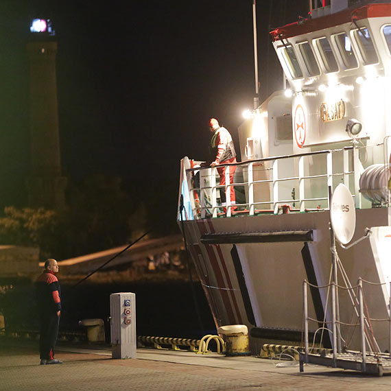 Dramatyczna akcja na morzu - jacht Zefir poszed pod wod! Zobacz film!