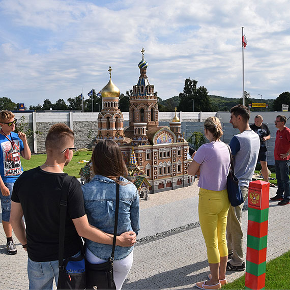 Największa atrakcja Sankt Petersburga dotarła do Międzyzdrojów!
