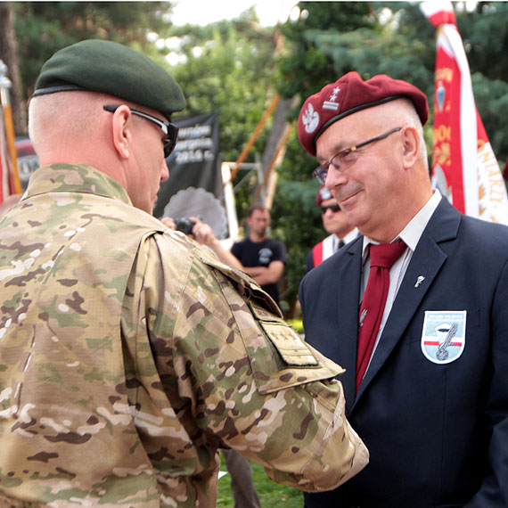 W otwarciu VII Festynu Komandosa w Dziwnowie uczestniczyo szeciu generaw