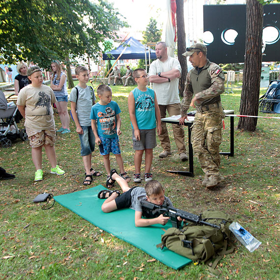 W otwarciu VII Festynu Komandosa w Dziwnowie uczestniczyo szeciu generaw