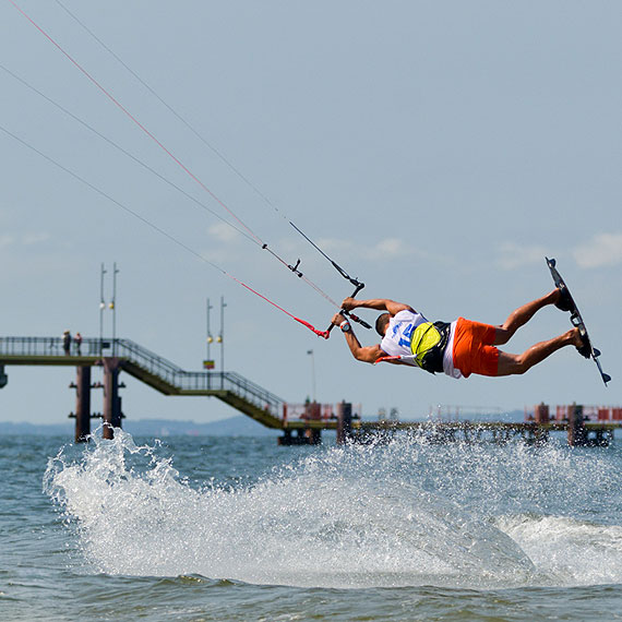 Kitesurfingowcy opanowali Międzyzdroje!