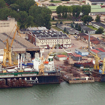 Tragiczny wypadek w stoczni remontowej. Zgin�� 59-letni pracownik