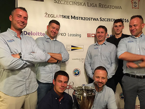 Kamie Pomorski wygrywa Szczecisk Lig Regatow!