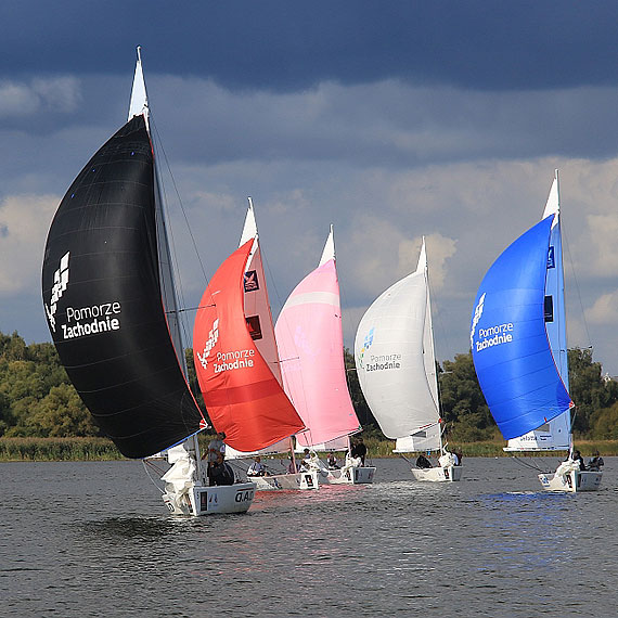 Kamie Pomorski wygrywa Szczecisk Lig Regatow!