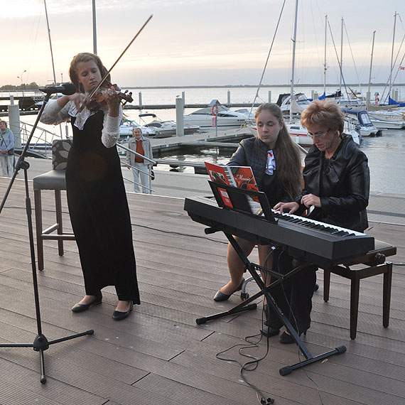 Muzyczne Powitanie Jesieni na Kamieskiej Marinie