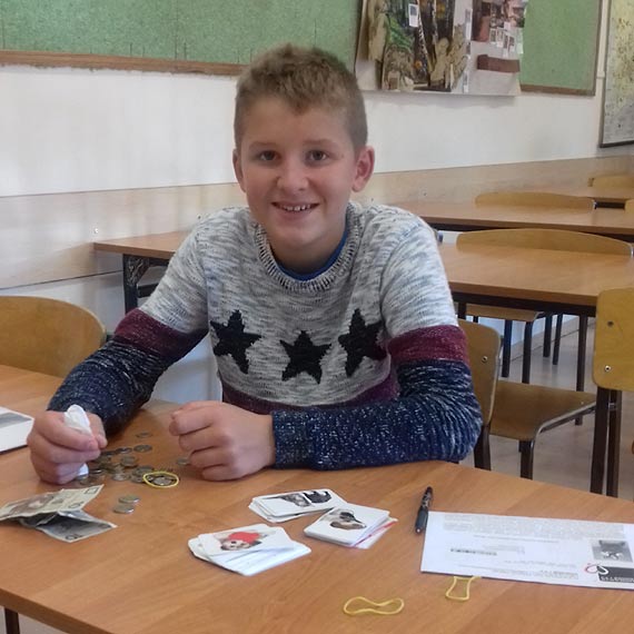 My pomagamy, a Ty???