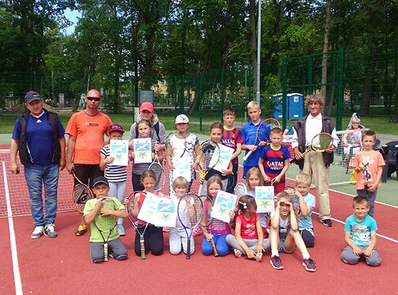 Korty tenisowe w Dziwnowie tętnią życiem