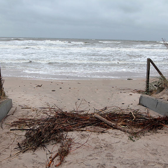  Po Kamieskim Wybrzeu Batyku wiatr hula z prdkoci 39 km/h