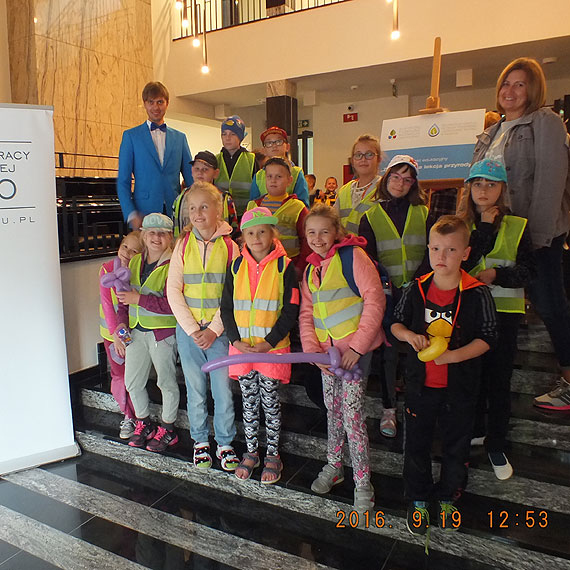 ”To byy pikne dni”. Uczniowie ze lska odwiedzili Dom Wczasw Dziecicych w Midzyzdrojach