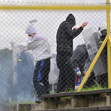 Bia�ogard: Zatrzymano 22 pseudokibic�w