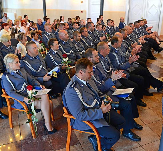 Zobaczcie, ile zarabia si w policji