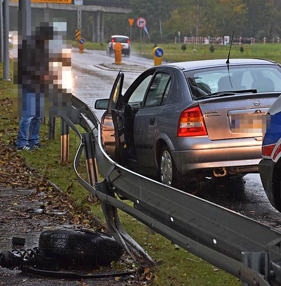 Potne zderzenie w Midzyzdrojach! Pod jadcego z pierwszestwem opla, wyjechao volvo