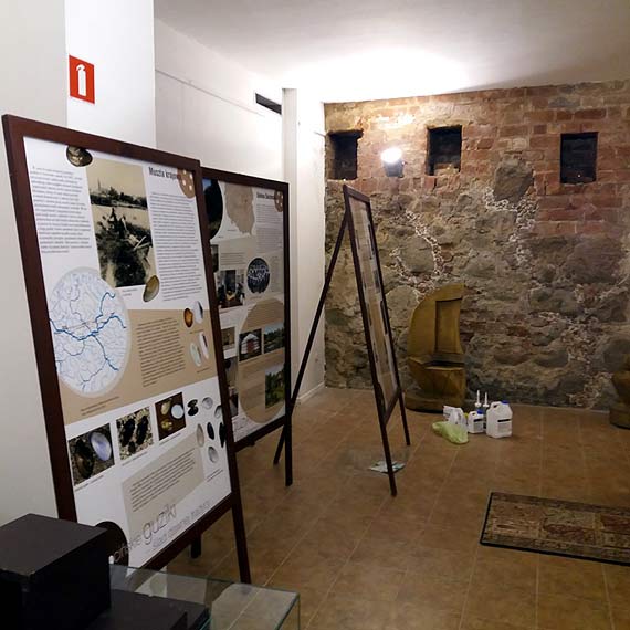 Saga o guzikach w woliskim muzeum